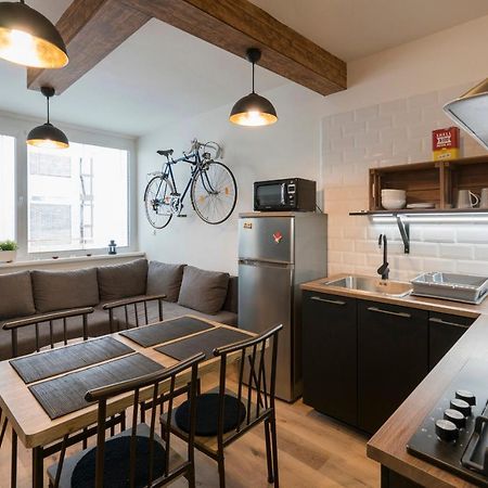 Stylish Centrally Located 1Br Apartment With Parking Bratislava Eksteriør billede